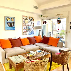  Appartement Prado Spacious And Sunny Loft In